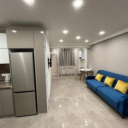 City Centre Apartment On Sakharov Square Yerevan Ngoại thất bức ảnh